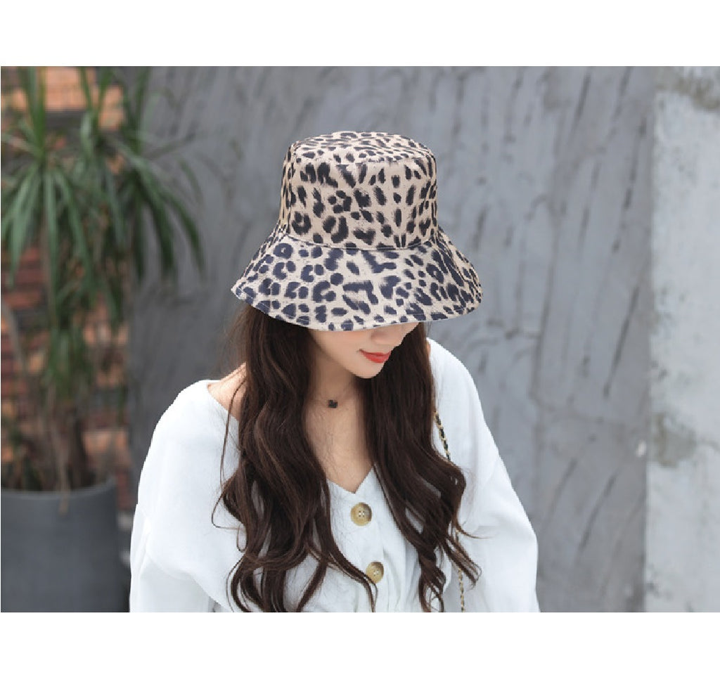 Women's Reversible Leopard Print Bucket Hat